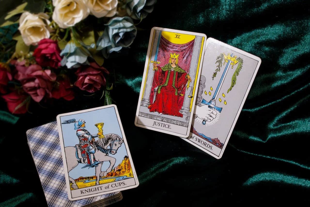 pairs of tarot cards