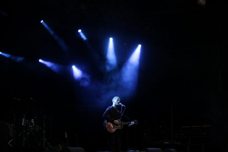 Dream of Singing: Meaning & Spiritual Messages Explained