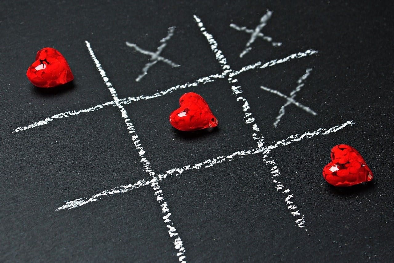 hearts tic tac toe