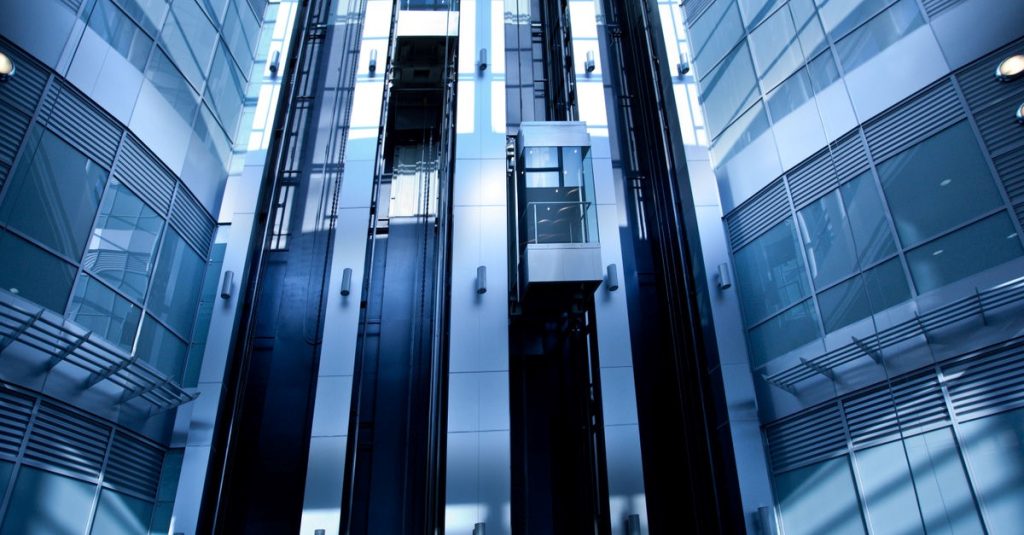 Falling Elevator Dream 10 Unexpected Meanings Signs