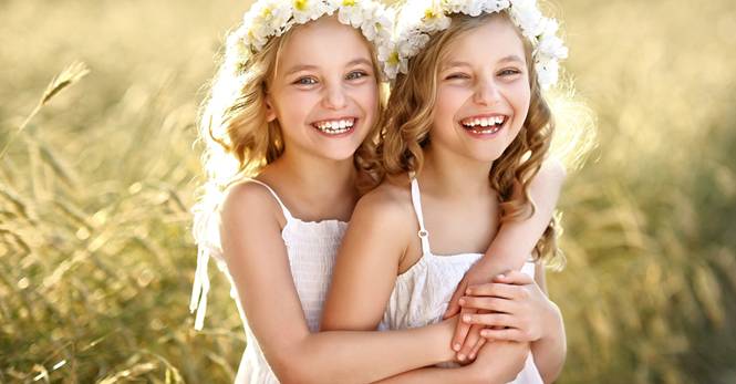 Dreaming of Twins Meaning: 14 Spiritual Messages Revealed