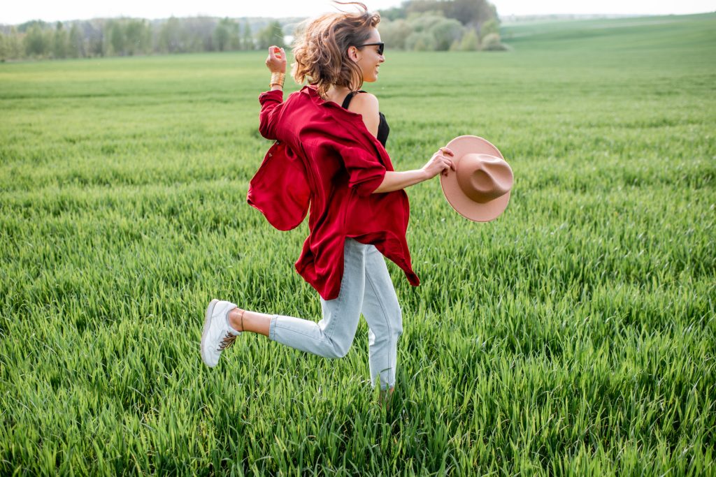 wearing-red-shirt-in-dream-meaning-is-it-a-good-sign