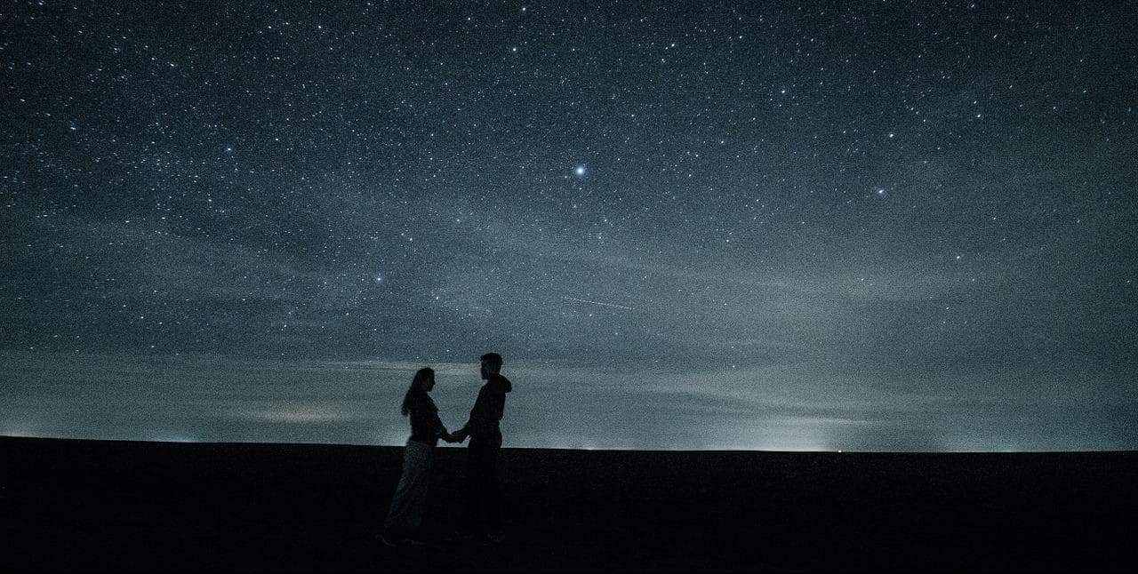 couple under the stars