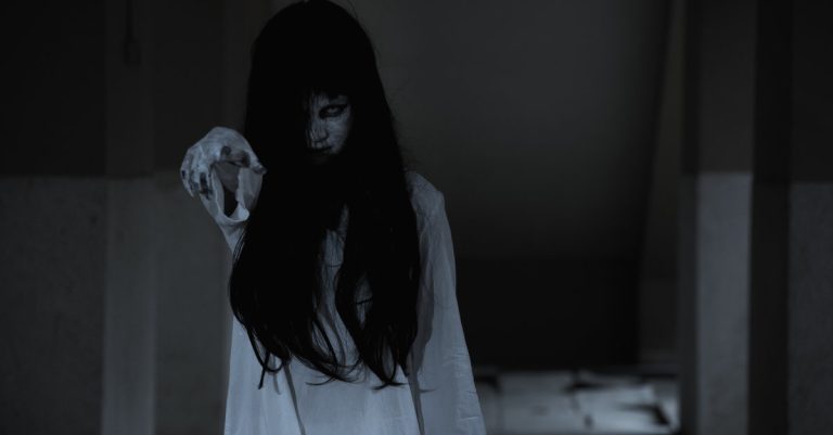 11 Dark Meanings When You Dream About Evil Spirits