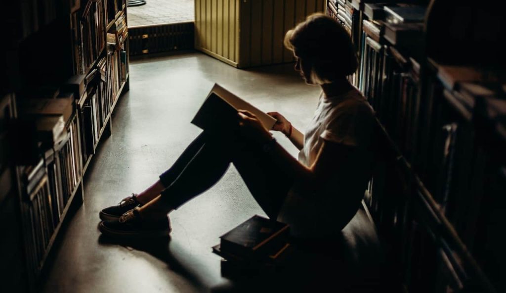 girl in a library